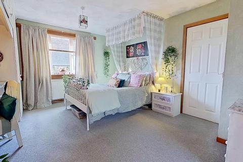 4 bedroom detached house for sale, Primrose Court, Broxburn, EH52