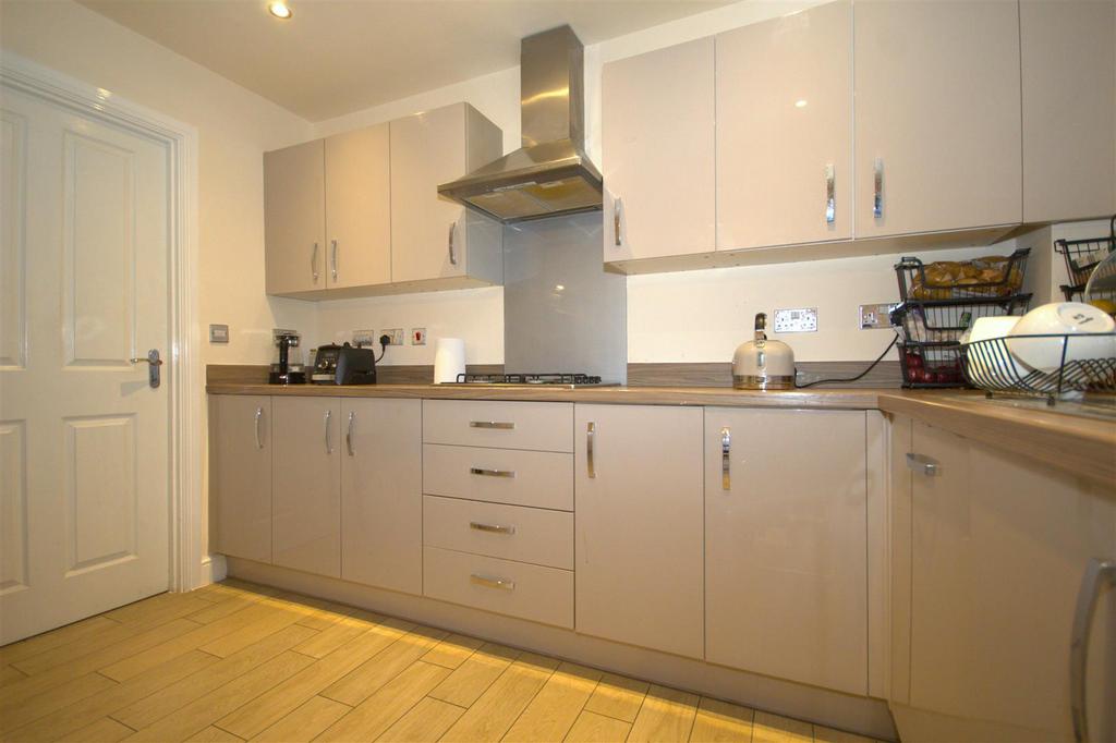 Kitchen/Dining