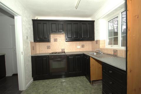 3 bedroom semi-detached house for sale, Keswick Drive, Castleford