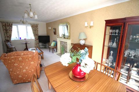 undefined, Courville Close, Alveston