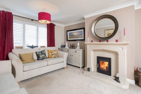 74 Corby Road, Weldon, Corby, NN17 3HX