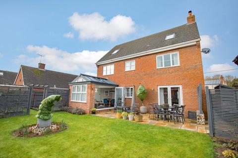 74 Corby Road, Weldon, Corby, NN17 3HX