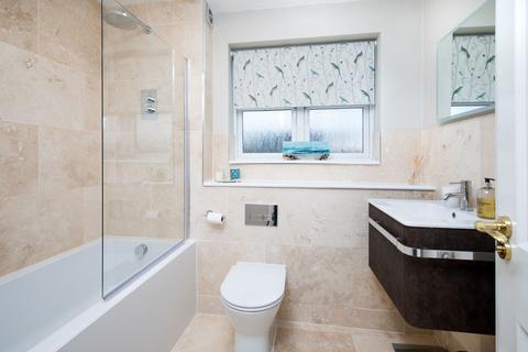 74 Corby Road, Weldon, Corby, NN17 3HX