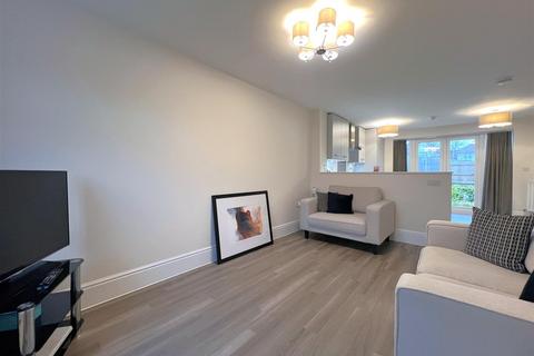 2 bedroom house for sale, Butler Way, Warwick