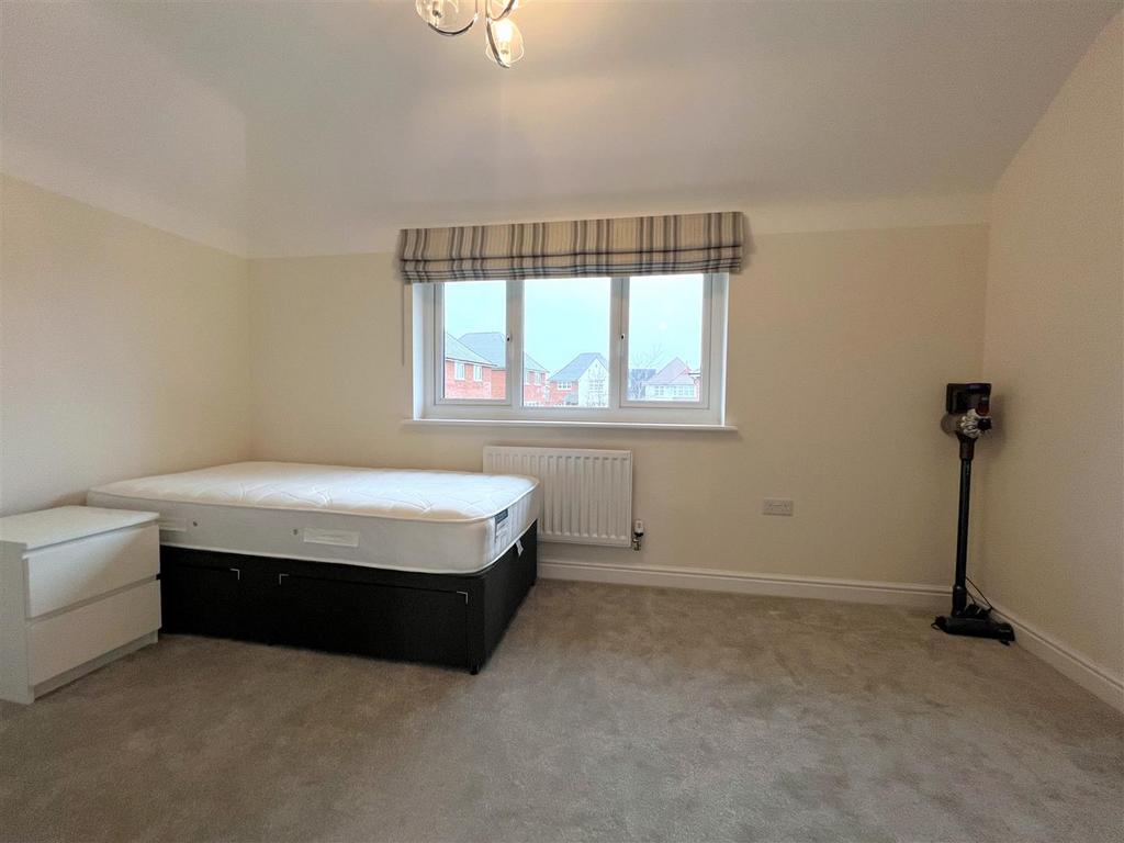 Bedroom 2.jpg