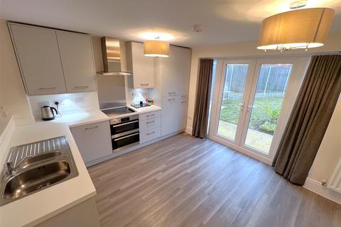 2 bedroom house for sale, Butler Way, Warwick