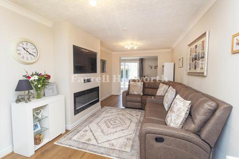undefined, Pickthorn Close, Lancaster LA1