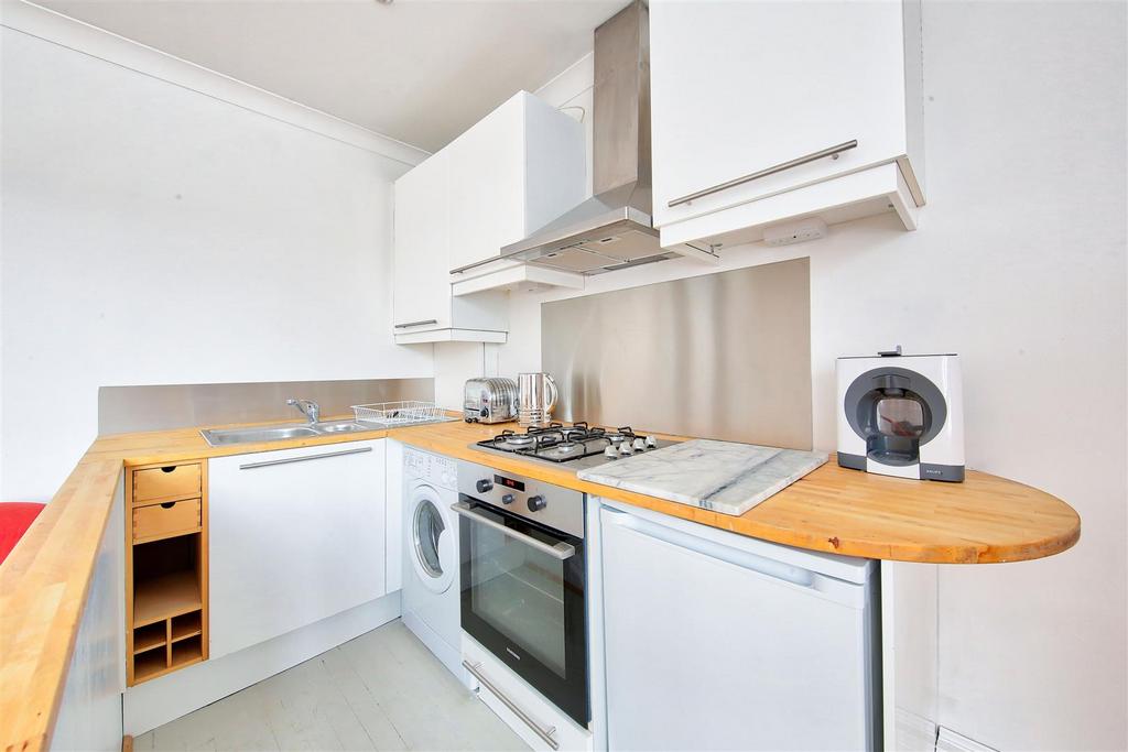 216a earlsfield road kit.jpg