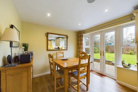 17 Deal Crescent, Worcester, WR4 0LJ