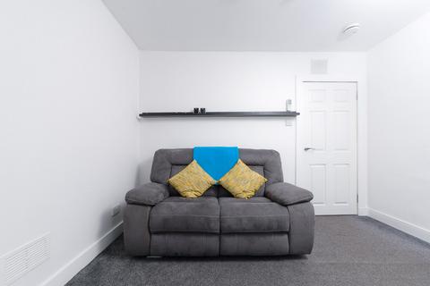 1 bedroom flat to rent, Holburn Street, Aberdeen AB10