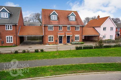 Sawyer Crescent, Hethersett, Norwich