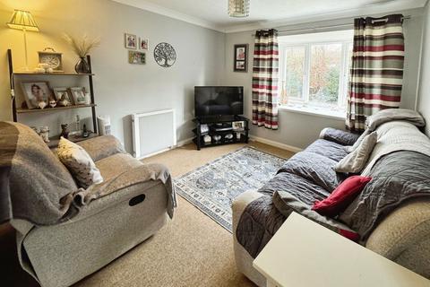 1 bedroom ground floor flat for sale, Kensington Fields, Southampton SO45