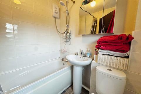 1 bedroom ground floor flat for sale, Kensington Fields, Southampton SO45