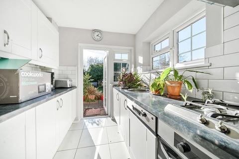 3 bedroom end of terrace house to rent, Rydens Park, Walton-on-Thames, KT12