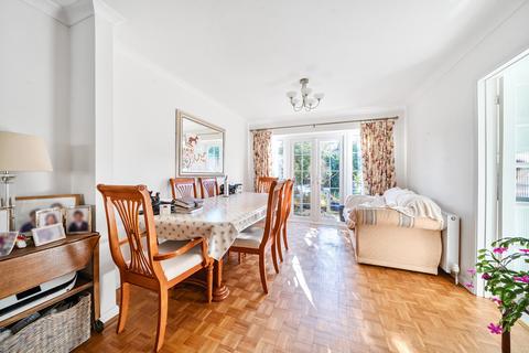 3 bedroom end of terrace house to rent, Rydens Park, Walton-on-Thames, KT12