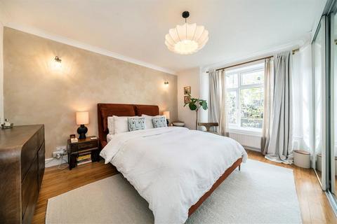 31a Eastdown Park, London, SE13 5HU