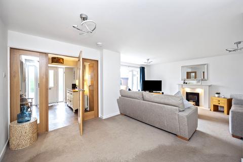 31 Penfold Way, Steyning, BN44 3PG