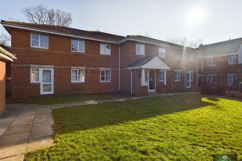 2 bedroom flat for sale, Tinsley Lane, Three Bridges RH10