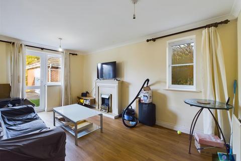 2 bedroom flat for sale, Tinsley Lane, Three Bridges RH10