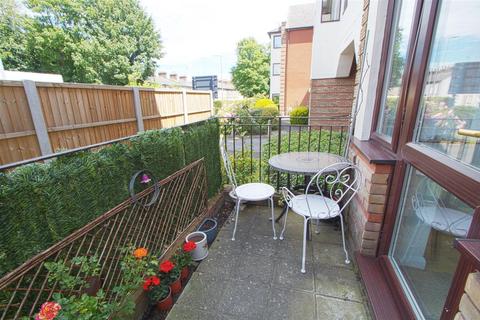 undefined, Albion court, Billericay CM12