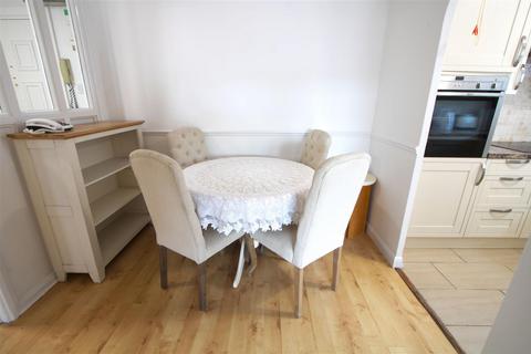 undefined, Albion court, Billericay CM12