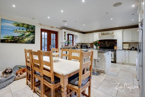 undefined, Rivenhall