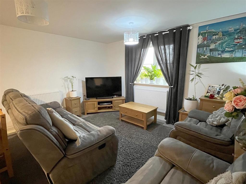 Lounge Area.jpg
