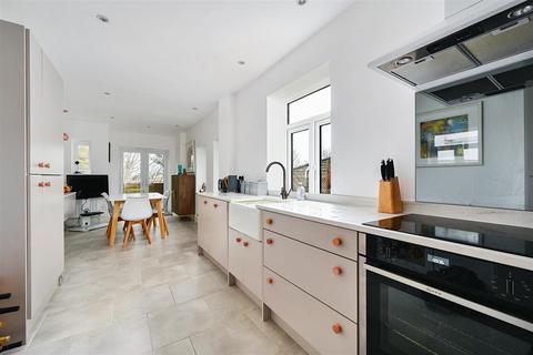 5 bedroom terraced house for sale, Braybrooke Road, Hastings