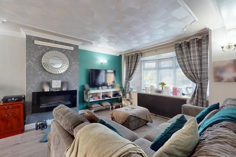 3 bedroom semi-detached house for sale, Clipper Crescent, Gravesend, DA12