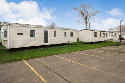 2 bedroom bungalow to rent, Ashcroft Coast Holiday Park, Eastchurch, Sheerness