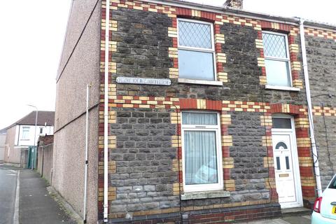 2 bedroom flat to rent, Gwendoline Street, Aberavon