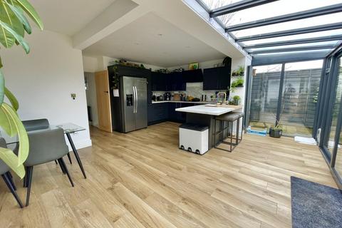 2 Greenfield Road, Oakdale, Poole, BH15 3LR