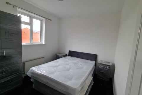 1 bedroom flat to rent, Girton Close, Northolt UB5