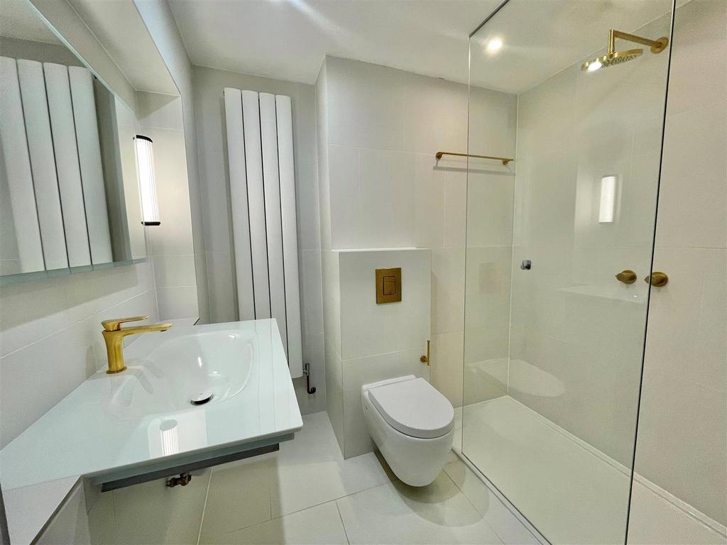 En-Suite Master.jpg