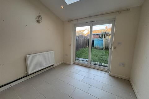 2 bedroom house to rent, DOLTON