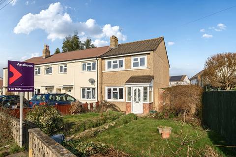 3 bedroom end of terrace house for sale, Willow Road, Gloucestershire GL10