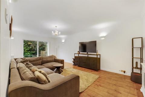 2 bedroom flat for sale, Beckenham Road, Beckenham BR3