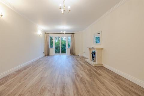2 Agincourt, Ascot, SL5 7SJ