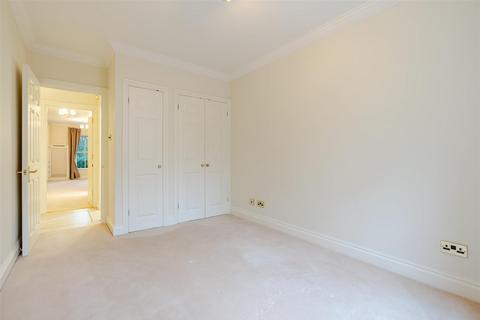 2 Agincourt, Ascot, SL5 7SJ