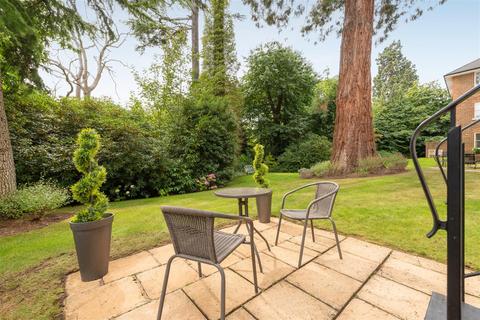 2 Agincourt, Ascot, SL5 7SJ
