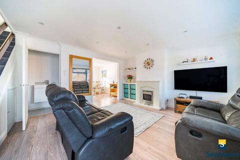 35 Burden Way, Guildford, GU2 9RB
