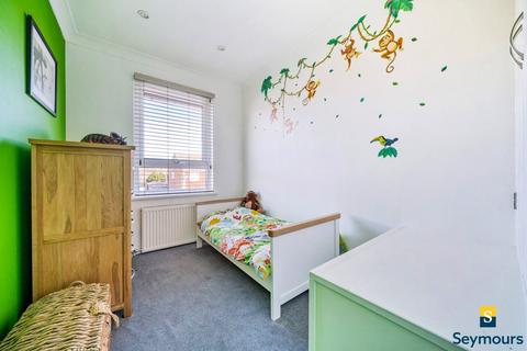 35 Burden Way, Guildford, GU2 9RB