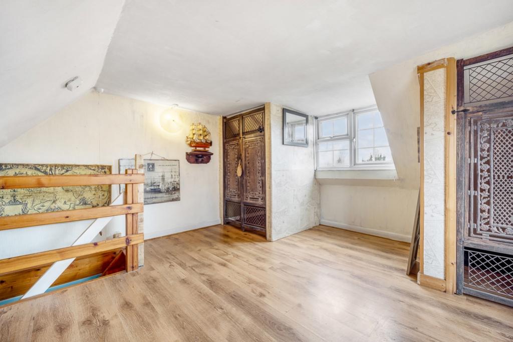 9 Witham Bank East (Boston)-19
