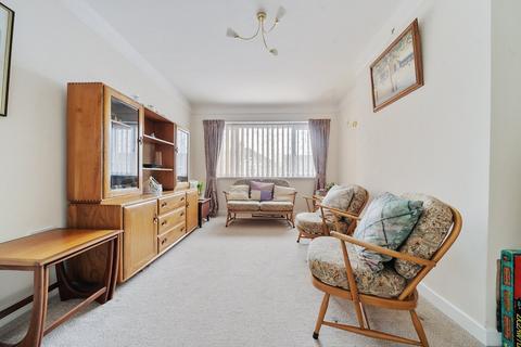 2 bedroom flat for sale, Whites Road, Hampshire SO19