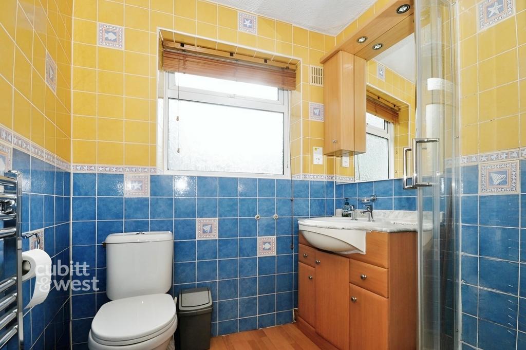 17fd7679-Bathroom