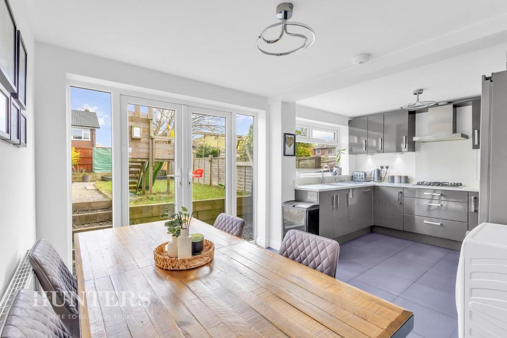 Dining kitchen