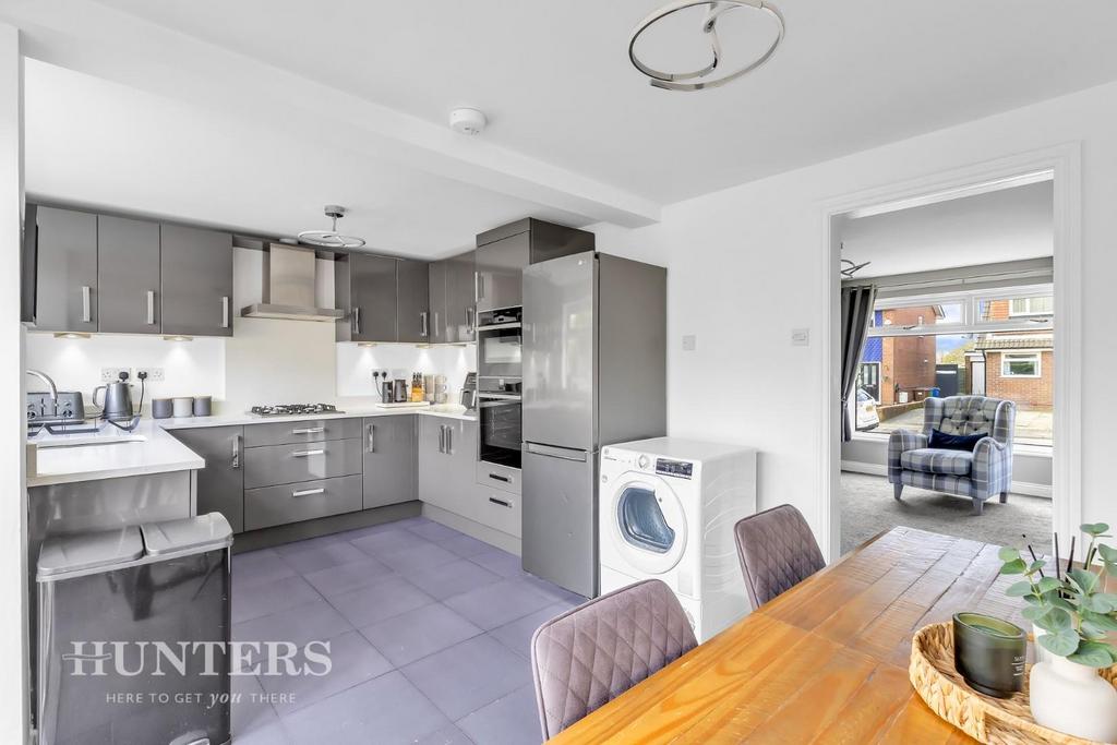 Dining kitchen