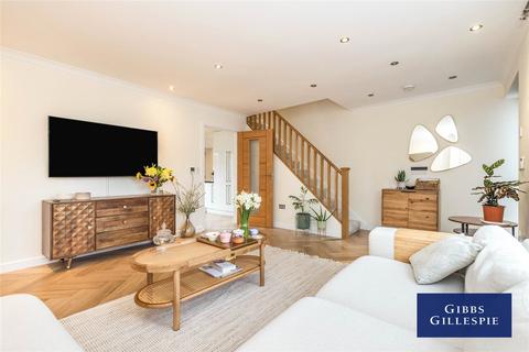 159 Hayling Road, Watford, WD19 7DB