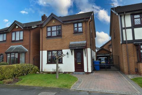 3 bedroom detached house for sale, Town Gate Drive, Urmston, M41