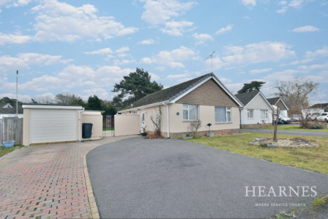 2 bedroom bungalow for sale, Leeson Drive, Ferndown, BH22